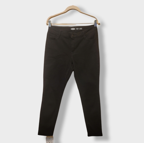 Black Old Navy, Rockstar Super Skinny Mid-Rise, Size 10 Short - Picture 2 of 7